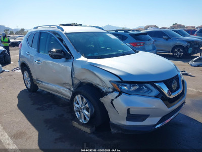 Nissan Rogue 2018 5N1AT2MT4JC839110