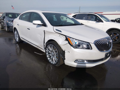 Buick Lacrosse 2015 1G4GF5G38FF340590