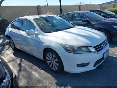 Honda Accord 2015 1HGCR2F82FA085987