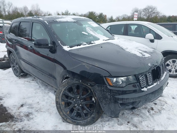 Jeep Grand cherokee 2018 VIN 1C4RJFAG7JC396222