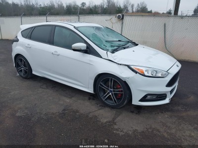 Ford Focus st 2016 VIN 1FADP3L98GL317922