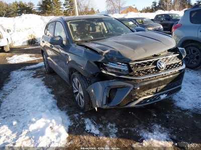 Volkswagen Taos 2022 3VVYX7B23NM053626
