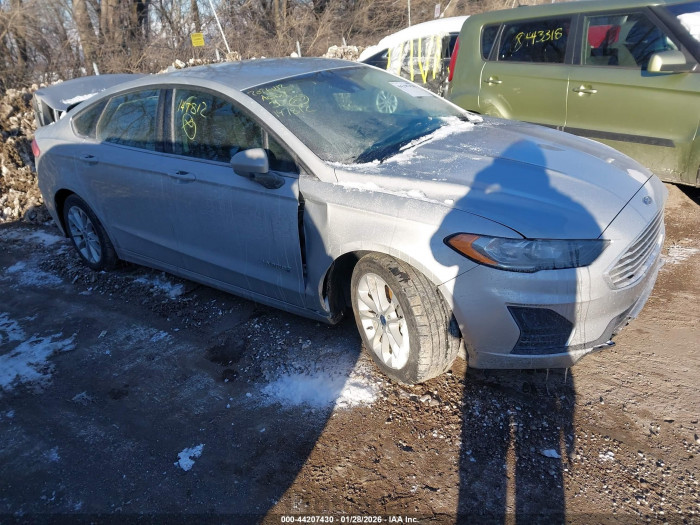 Ford Fusion 2019 VIN 3FA6P0LU8KR147812