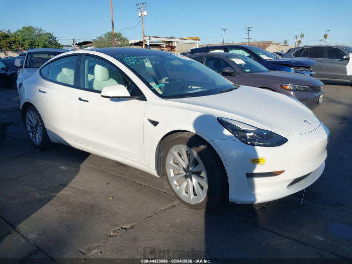 Tesla Model 3 2022 VIN 5YJ3E1EB3NF180372