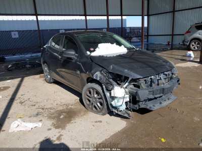 Toyota Yaris 2019 VIN 3MYDLBYV1KY523722