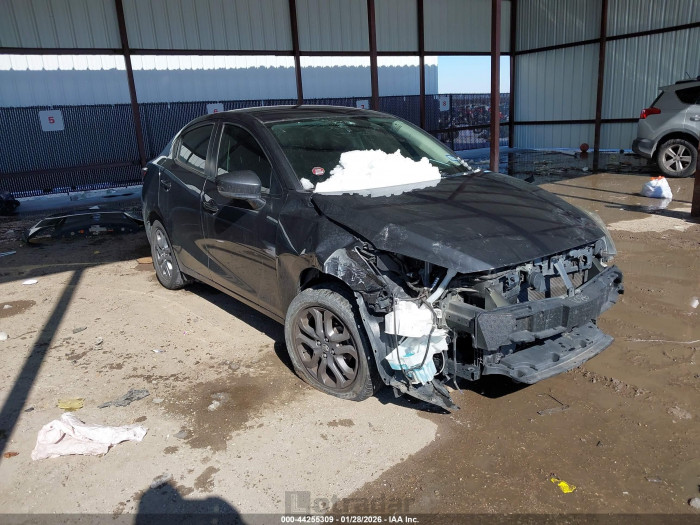Toyota Yaris 2019 VIN 3MYDLBYV1KY523722
