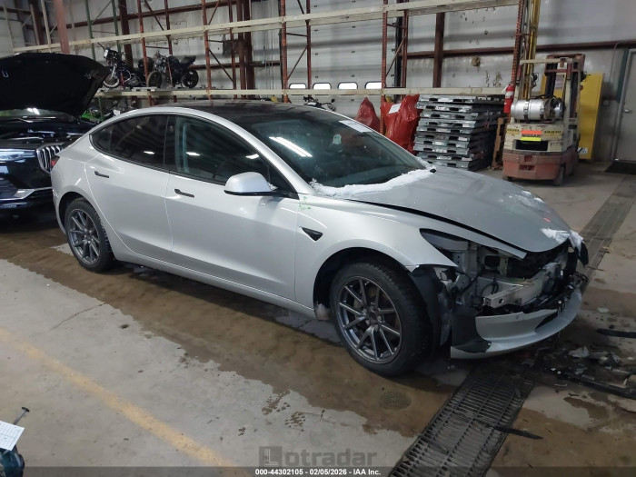 Tesla Model 3 2018 VIN 5YJ3E1EA0JF008768