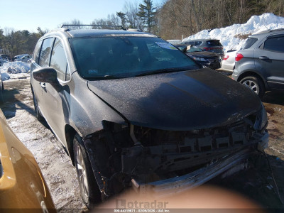 Chrysler Pacifica 2019 2C4RC1BG1KR576963