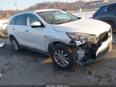 Kia Sorento 2017 5XYPGDA53HG211470
