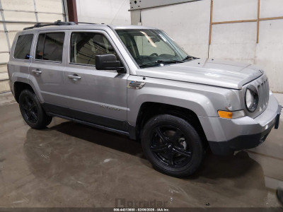 Jeep Liberty (patriot) 2015 1C4NJRBB5FD393212