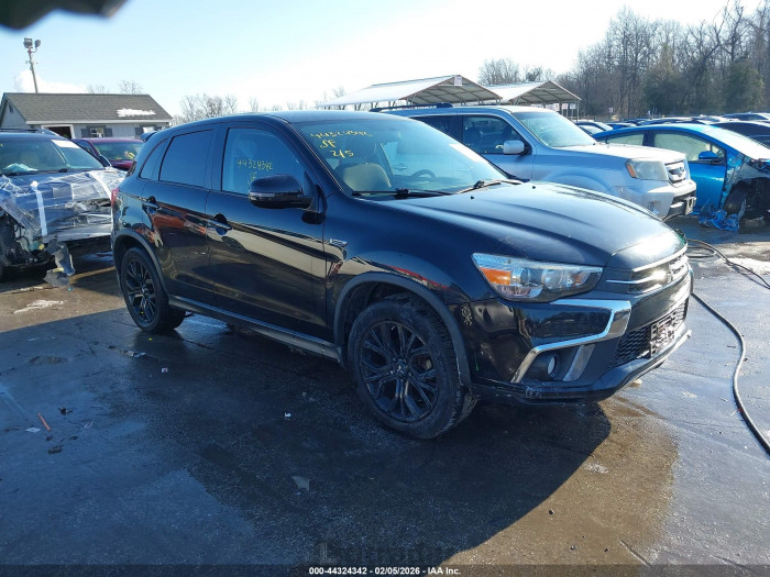 Mitsubishi Outlander 2018 VIN JA4AP3AU1JU008227