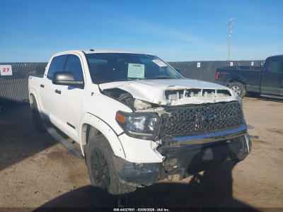 Toyota Tundra 2018 5TFEM5F10JX126293
