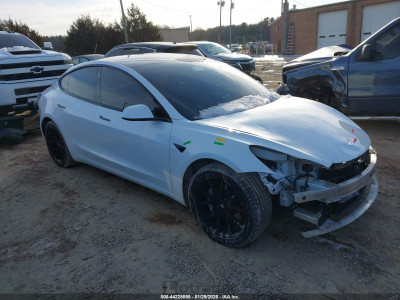 Tesla Model 3 2021 5YJ3E1EB1MF983387