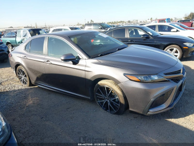 Toyota Camry 2021 4T1T11AK8MU574520