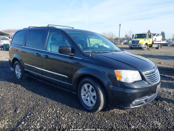 Chrysler Town & country 2013 VIN 2C4RC1BG8DR583654