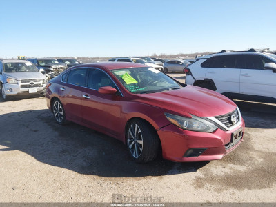 Nissan Altima 2017 1N4AL3AP6HC168590
