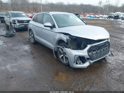 Audi Q5 2023 WA1EAAFY4P2004499