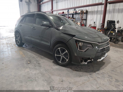 Kia Niro 2024 KNDCR3LE7R5124715