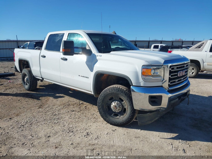 Gmc SIERRA 2018 VIN 1GT12REG0JF268568