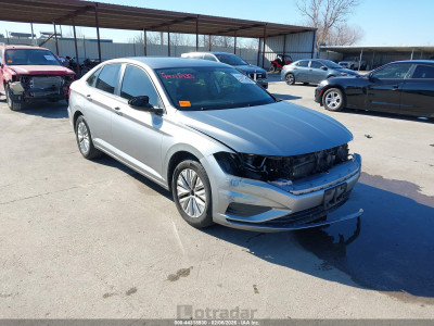Volkswagen Jetta 2020 3VWCB7BU4LM047322