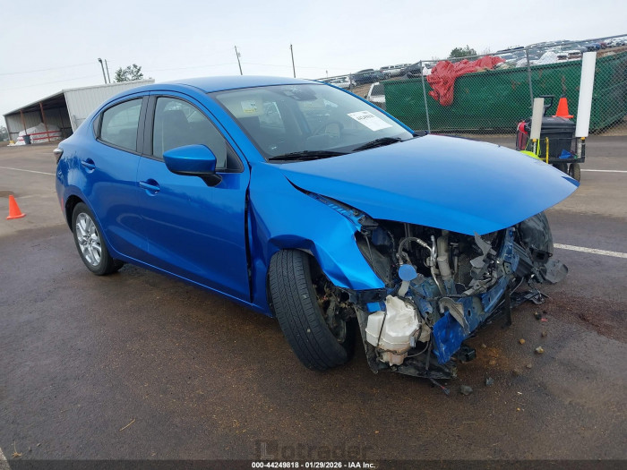 Toyota Yaris 2018 VIN 3MYDLBYV0JY313661
