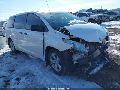 Toyota Sienna 2013 5TDZK3DC4DS395178