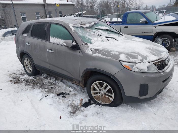 Kia Sorento 2015 VIN 5XYKT3A63FG586958