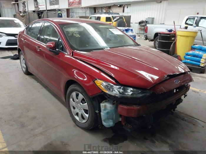 Ford Fusion 2019 VIN 3FA6P0G71KR162107