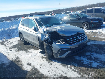 Volkswagen Tiguan 2023 3VVRB7AX9PM120068