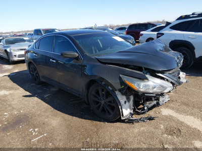 Nissan Altima 2018 1N4AL3AP3JC263761
