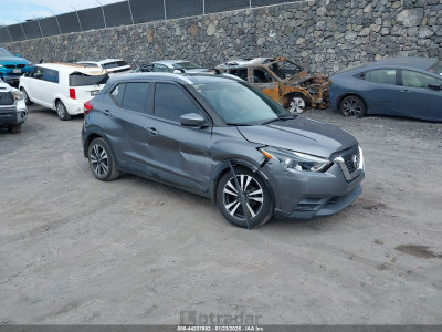 Nissan Kicks 2019 3N1CP5CU8KL562726