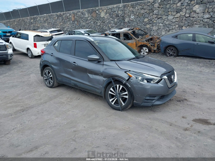 Nissan Kicks 2019 VIN 3N1CP5CU8KL562726