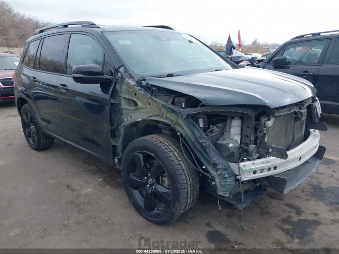 Honda Passport 2020 VIN 5FNYF8H03LB019653
