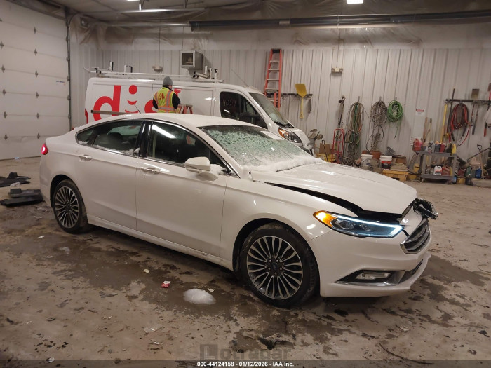 Ford Fusion 2017 VIN 3FA6P0T9XHR328849
