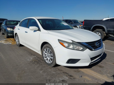 Nissan Altima 2018 1N4AL3AP9JC203337