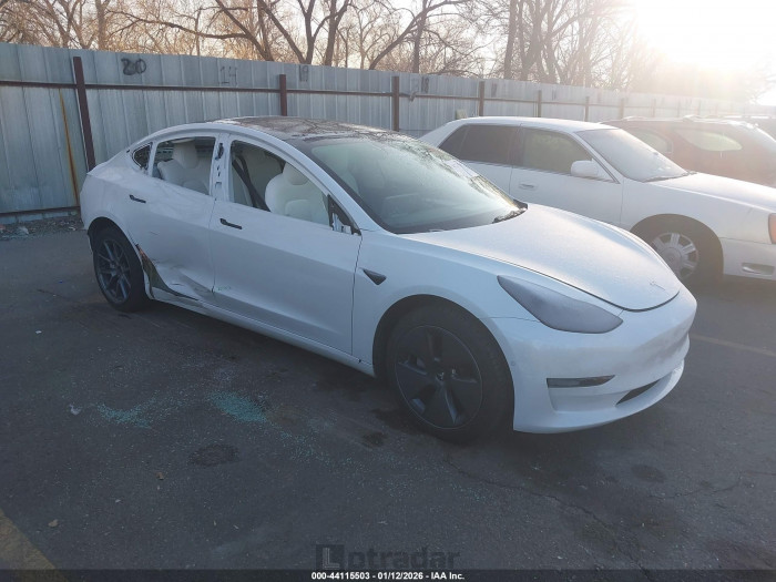 Tesla Model 3 2022 VIN 5YJ3E1EB2NF115643