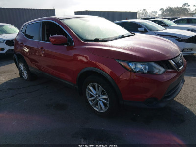 Nissan Rogue 2018 JN1BJ1CP5JW164494