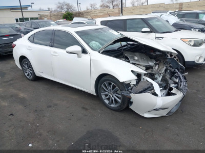 Lexus ES 2017 JTHBW1GG9H2146685