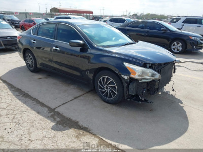 Nissan Altima 2015 1N4AL3AP2FN391940