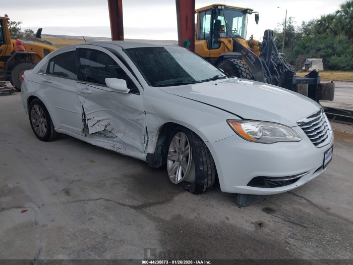 Chrysler 200 2013 VIN 1C3CCBBB7DN639035