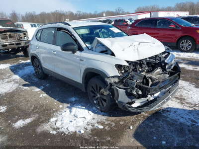 Volkswagen Taos 2022 3VVAX7B2XNM050000