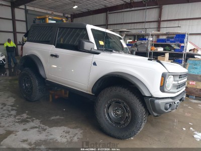 Ford Bronco 2024 1FMDE1AH8RLB23324
