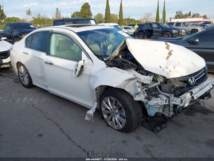 Honda Accord 2014 VIN 1HGCR2F8XEA276880