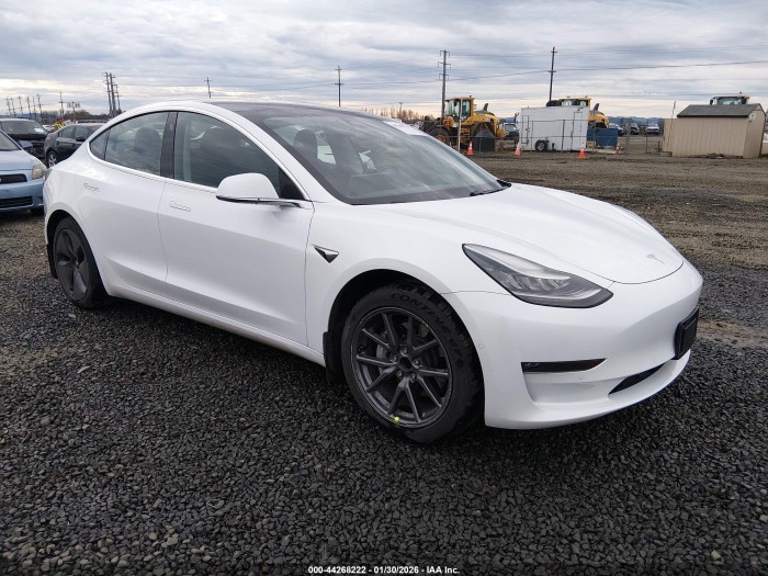 Tesla Model 3 2018 VIN 5YJ3E1EA3JF076174