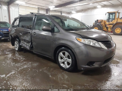 Toyota Sienna 2015 5TDKK3DC9FS611126
