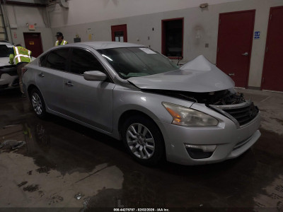 Nissan Altima 2015 1N4AL3AP1FC246822