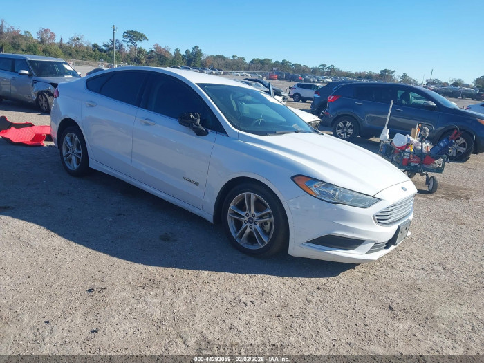 Ford Fusion 2018 VIN 3FA6P0LU5JR110702