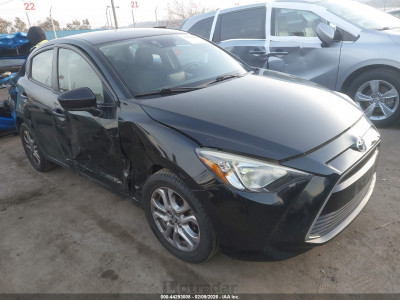 Toyota Yaris 2017 3MYDLBYV1HY164882