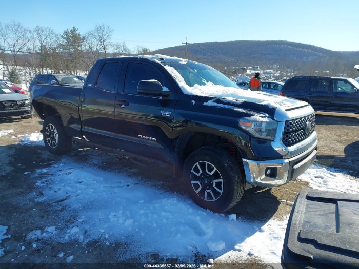 Toyota Tundra 2018 VIN 5TFUY5F10JX698254