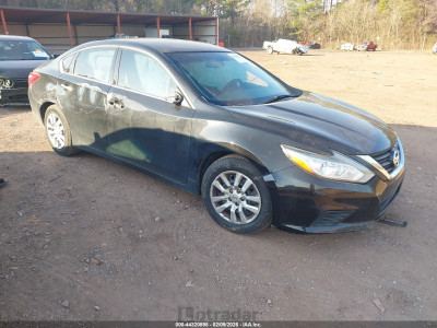 Nissan Altima 2016 1N4AL3AP8GC138831